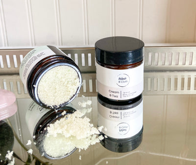 Lips feeling chapped or dry? Find relief with natural beet sugar to gently scrub and shea butter and certified organic golden jojoba oil to nourish, hydrate and plump! The fragrance of sweet ripe cherrys will take your expereince to new levels, MUAH!  Cream & Tea- Sweet, creamy and comforting