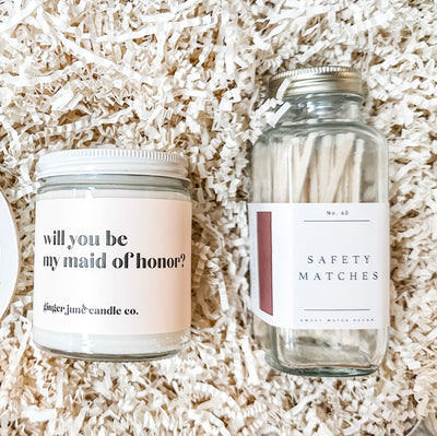 Ask her to be by your side on your big day 💍 This gift set includes one “will you be my maid of honor?” soy candle and stylish matches.  